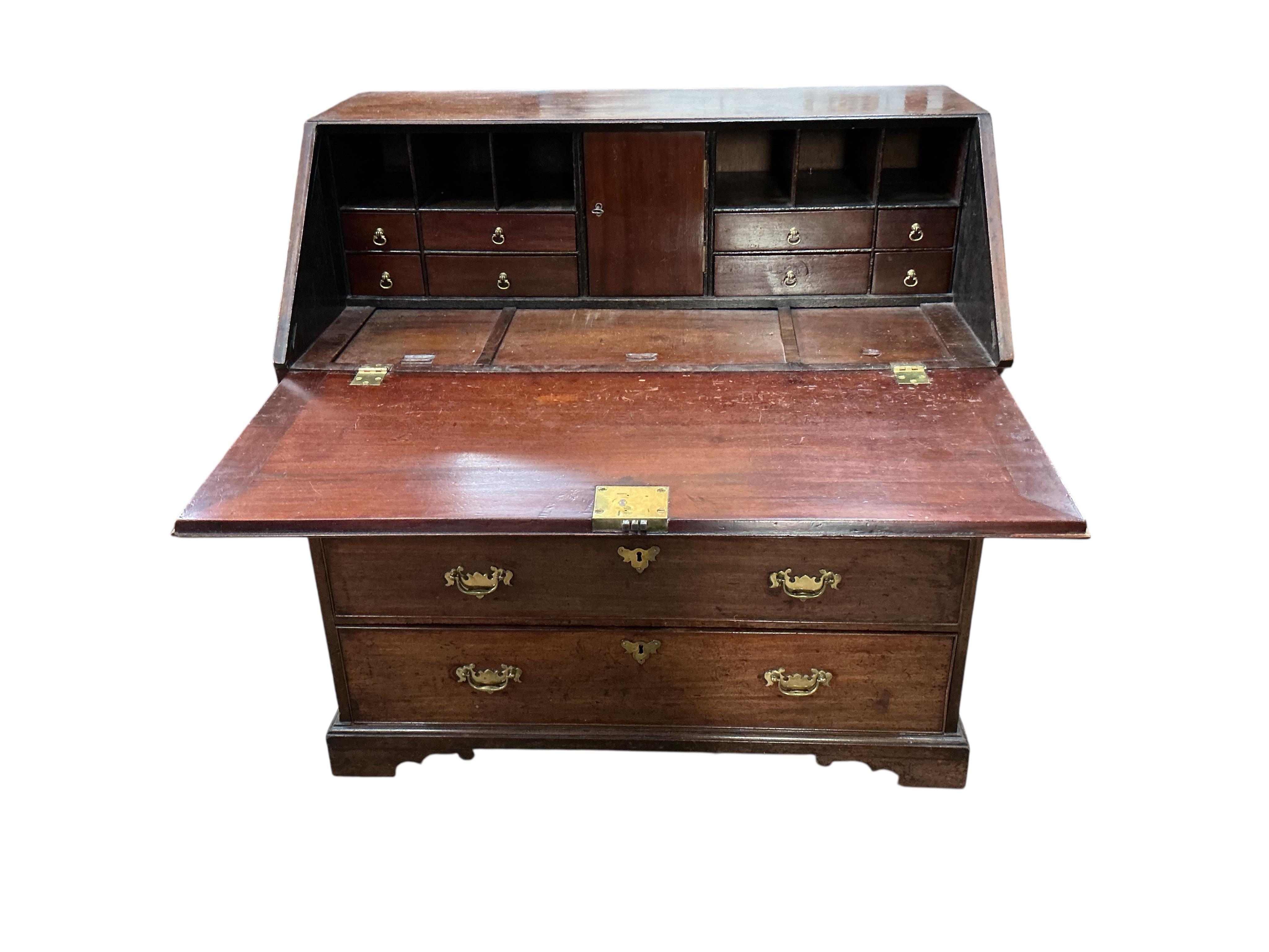 A George III mahogany bureau, width 96cm, depth 56cm, height 97cm